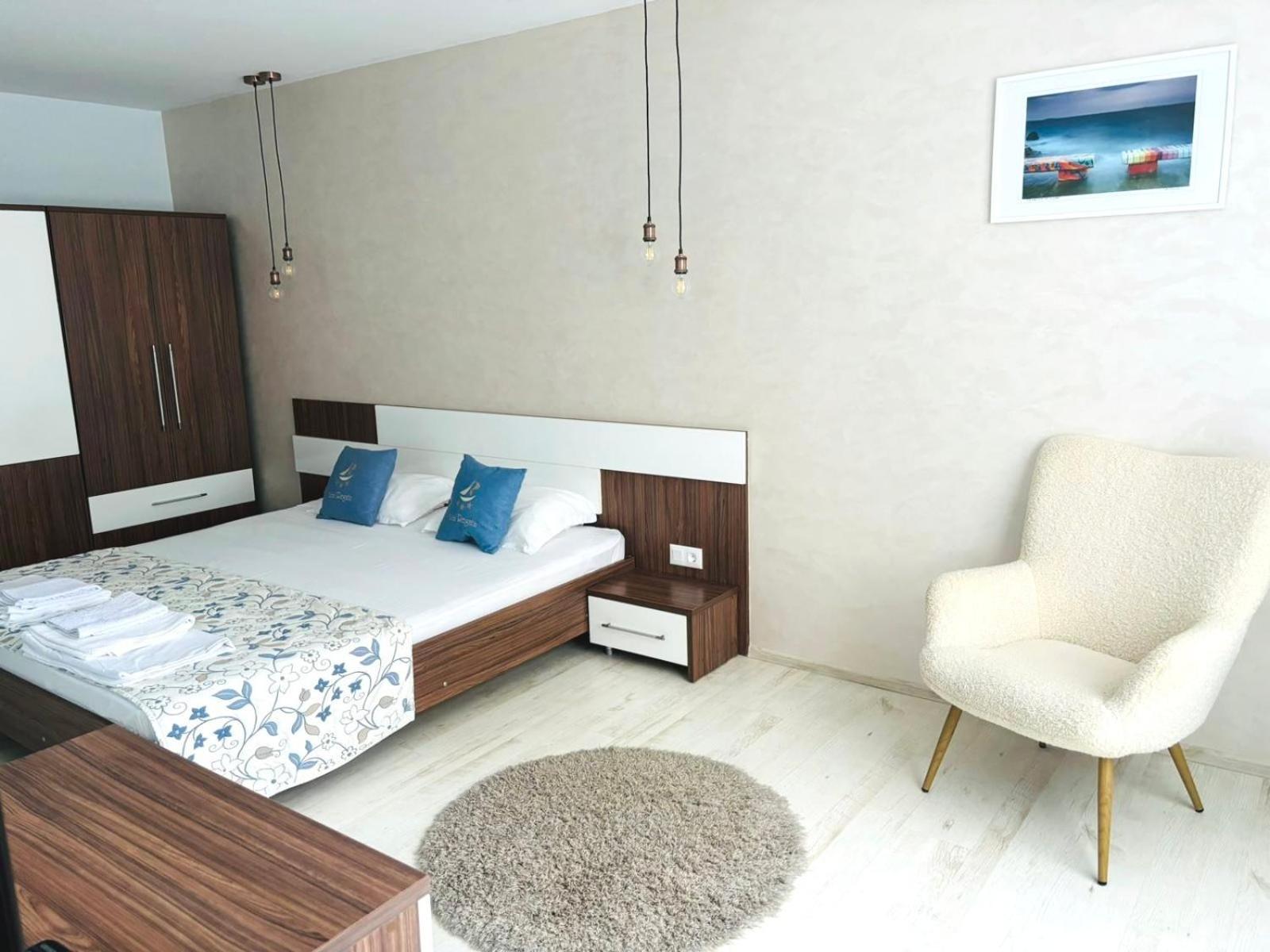 Family Hotel Regata Pomorie Exterior foto