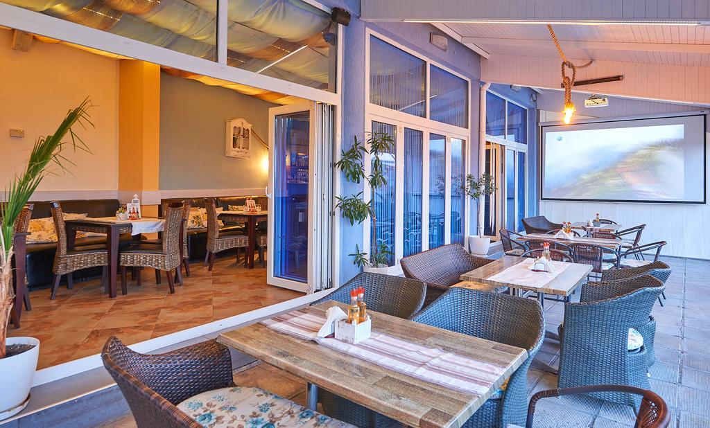 Family Hotel Regata Pomorie Exterior foto